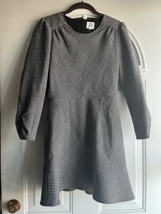 dRA Los Angeles Dresses & Skirts - dRA Los Angeles black and white dress